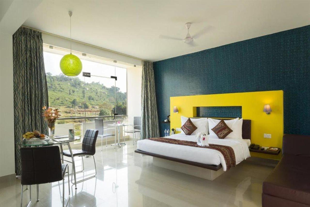 Sterling Yelagiri Hotel Exterior foto
