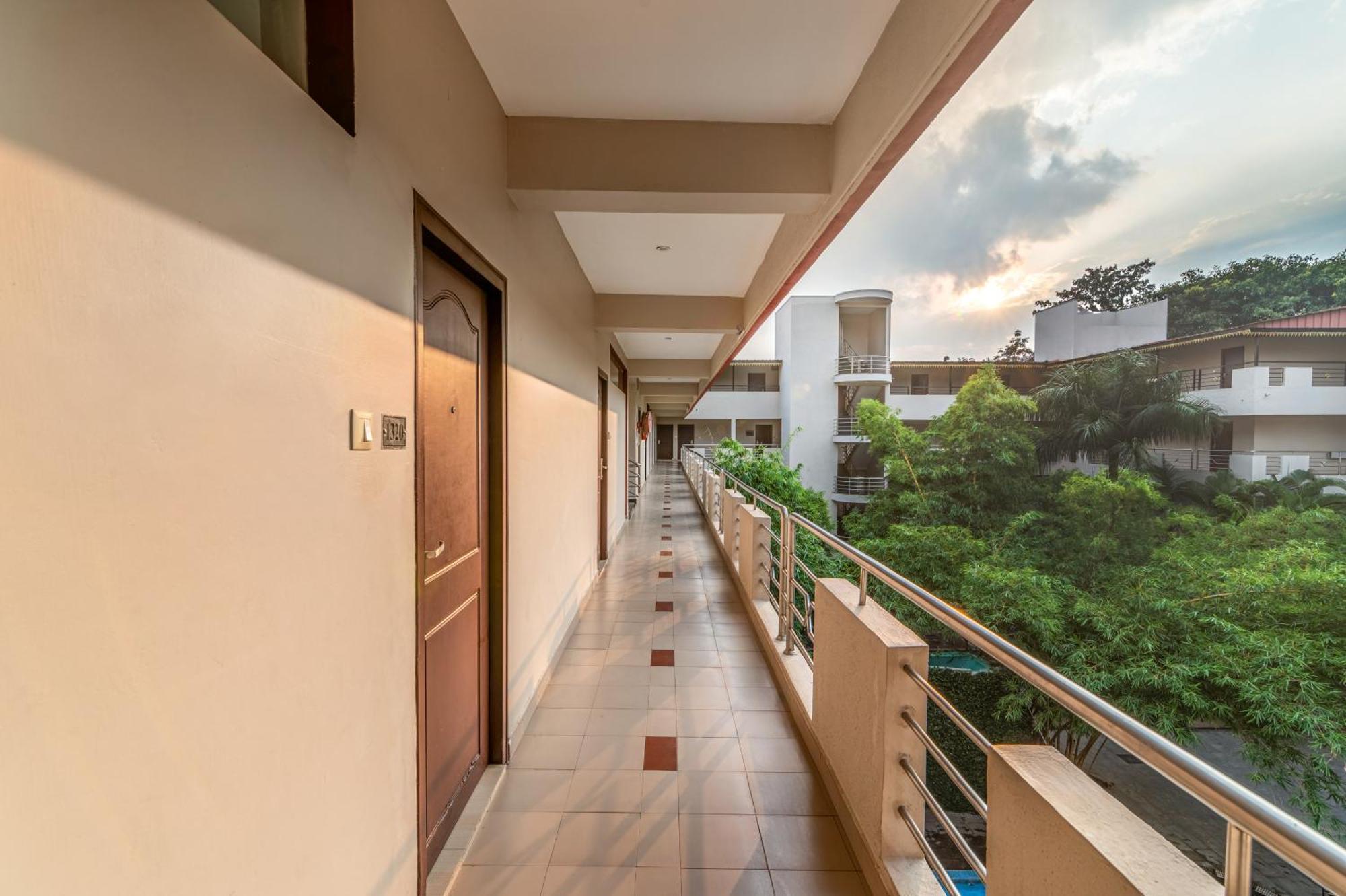 Sterling Yelagiri Hotel Exterior foto