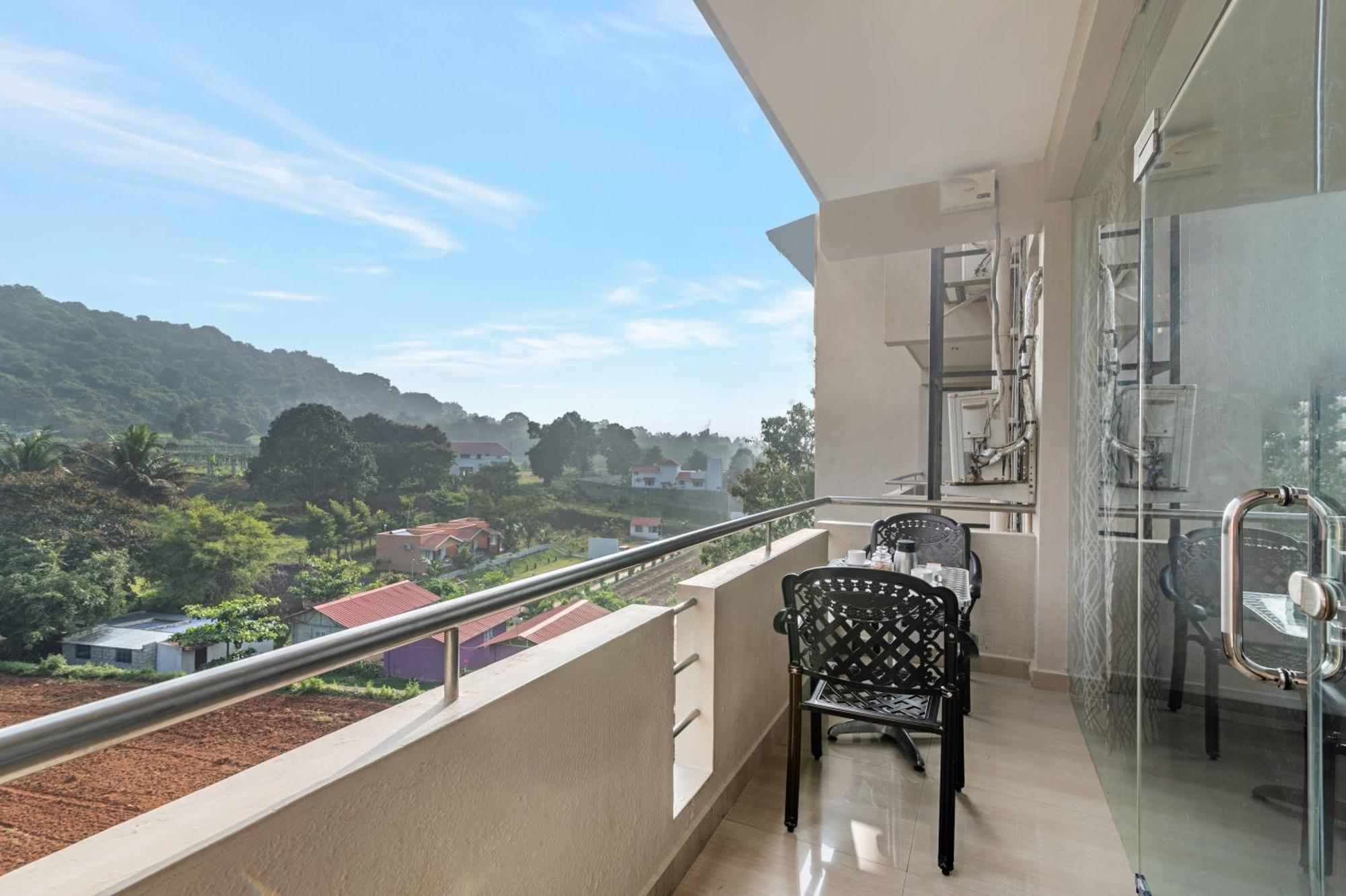 Sterling Yelagiri Hotel Exterior foto