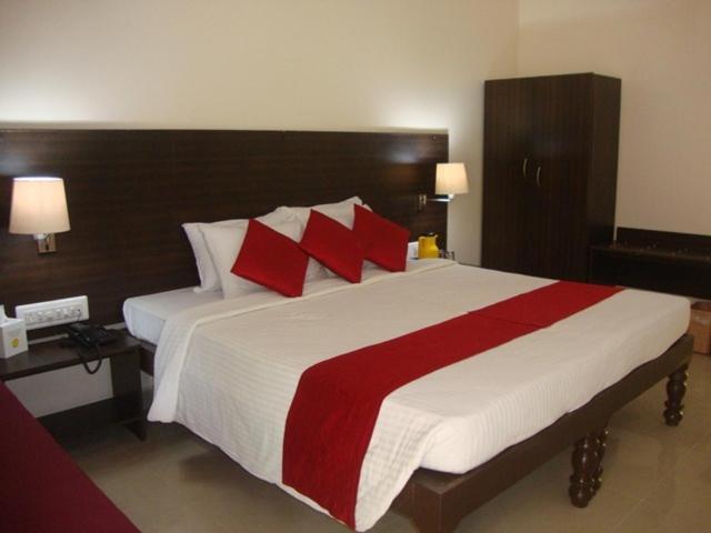 Sterling Yelagiri Hotel Quarto foto
